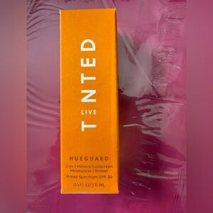 💙4/$20 Live Tinted Hueguard 3-in-1 Mineral Sunscreen, Moisturizer, Primer SPF 30